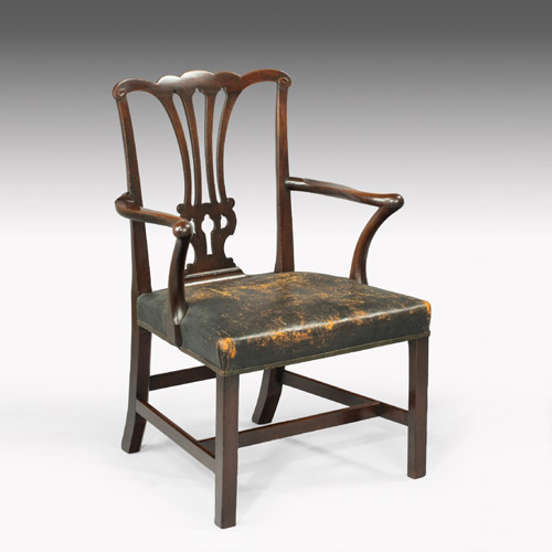 Antique Mahogany Chairs - 48 items for sale Priced under £250 on SellingAntiquesLITE.co.uk