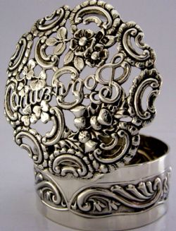 RARE STERLING SILVER CORONATION LAVENDER POT BOX 1900 ANTIQUE 74G ROYALTY