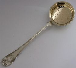 SWEDISH SOLID SILVER LARGE SUGAR SIFTER SPOON STRAINER LADLE 1903 ANTIQUE 54G