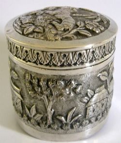 INDIAN 92G SOLID SILVER BOX TEA CADDY BOX C1910 ANTIQUEINDIAN 92G SOLID SILVER BOX TEA CADDY BOX C1910 ANTIQUE