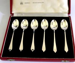 SUPERB CASED SET OF SIX STERLING SILVER ASSAY OFFICE SPOONS 1958 ANTIQUE