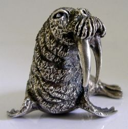 SUPERB HEAVY 78G SILVER WALRUS FIGURE C1950 ANIMAL SEA CREATURE