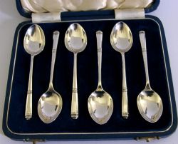 70G CASED SET OF SIX SOLID STERLING SILVER ART DECO TEA SPOONS 1940 ENGLISH