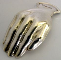 NOVELTY ENGLISH STERLING SILVER HAND TEA CADDY SPOON 1943 ANTIQUE