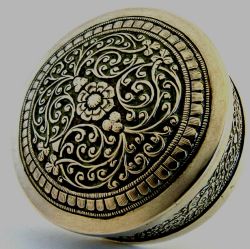 BEAUTIFUL INDIAN CEYLON 73G SOLID SILVER BOX C1900 ANTIQUE