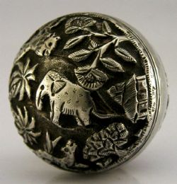 INDIAN SOLID SILVER BOX C1910 ANTIQUE