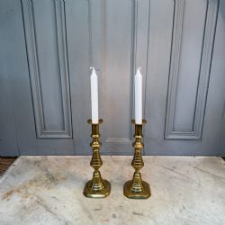 PAIR OF ANTIQUE VICTORIAN BEEHIVE BRASS CANDLESTICKS