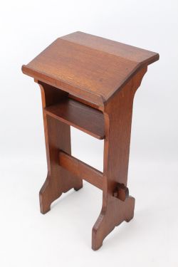 SMALL EDWARDIAN ARTS CRAFTS OAK MUSIC STAND