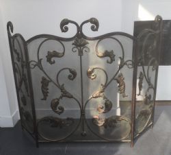 VINTAGE COUNTRY HOUSE FOLDING FIRE GUARD C1930