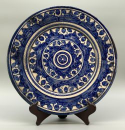 LARGE MOORISH STYLE CHARGER PLATE CONTINENTAL ANTIQUE DELFT FAIENCE BLUE WHITE