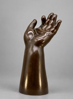ITALIAN GRAND TOUR STYLE BRONZE MODEL OF A CHILDS HAND PUTTO FOREARM