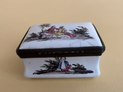 LATE 18TH CENTURY ENAMEL BOX