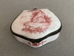 CHARMING 19TH CENTURY FRENCH TRINKET BOX