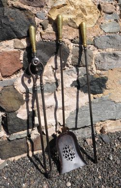 SET OF 18TH CENTURY STEEL FIRE IRONS