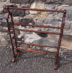 EDWARDIAN MAHOGANY TOWEL RAIL NICE DESIGN