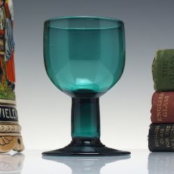 A VERY RARE 18TH CENTURY GREEN WINE GLASS C178090