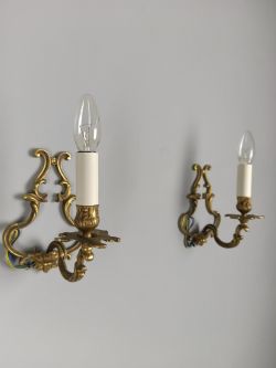 PAIR OF FRENCH ANTIQUE SINGLE ARM ROCOCO GILDED BRONZE WALL LIGHTS