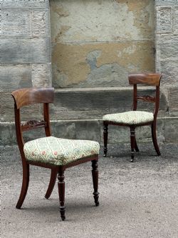 A PAIR OF SCOTTISH REGENCY MAHOGANY GRECIAN SIDE CHAIRS C1820