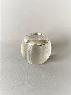 A FINE EDWARDIAN SILVER MOUNTED MATCH STRIKER