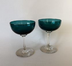 RARE PAIR OF VICTORIAN GREEN BOWL CHAMPAGNE GLASSES