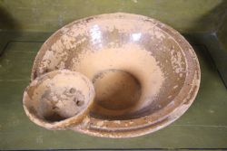 RARE 19TH CENTURY VERWOOD ANTIQUE WASH BOWL SOAP DISH