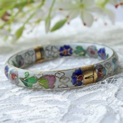 VINTAGE CHINESE CLOISONN WHITE ENAMEL FLORAL HINGED BANGLE BRACELET