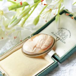 VINTAGE CONTINENTAL SILVER CARVED SHELL CAMEO PENDANT