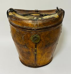 VICTORIAN LEATHER DOUBLE HAT BOX