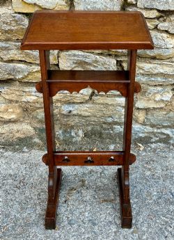SMALL ANTIQUE OAK CHURCH LECTERN