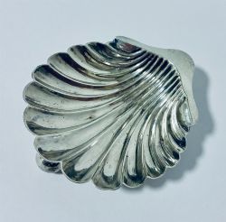 ANTIQUE SILVER SHELL BUTTER DISH