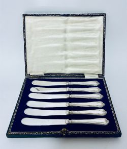 SET OF 6 ANTIQUE SILVER HANDLED BUTTER KNIVES