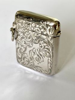 EDWARDIAN SILVER GILT VESTA CASE WILLIAM HAIR HASELER BIRMINGHAM 1903