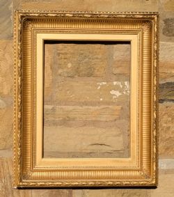 GOOD VICTORIAN GILT PICTURE FRAME NO 31