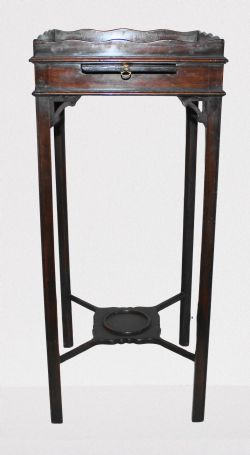 19TH CENTURY MAHOGANY URN STAND
