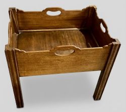AN EARLY 20TH MAHOGANY LOW TABLE WITH GALLERY