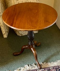19TH CENTURY MAHOGANY TRIPOD TABLE