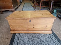 ANTIQUE PINE BOX