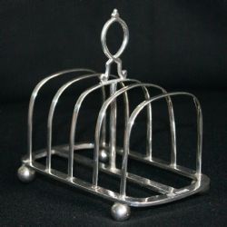 136G ANTIQUE SHEFFIELD 1923 WALKER AND HALL STERLING SILVER TOAST RACK