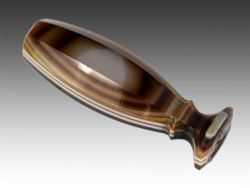 19TH CENTURY BANDED AGATE DESK SEAL