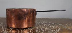 VERY LARGE GEORGIAN COPPER SAUCEPAN