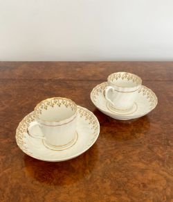 QUALITY PAIR OF 19TH CENTURY TEACUPS SAUCERS