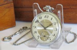 1930S TAVANNES POCKET WATCH AND CHAIN